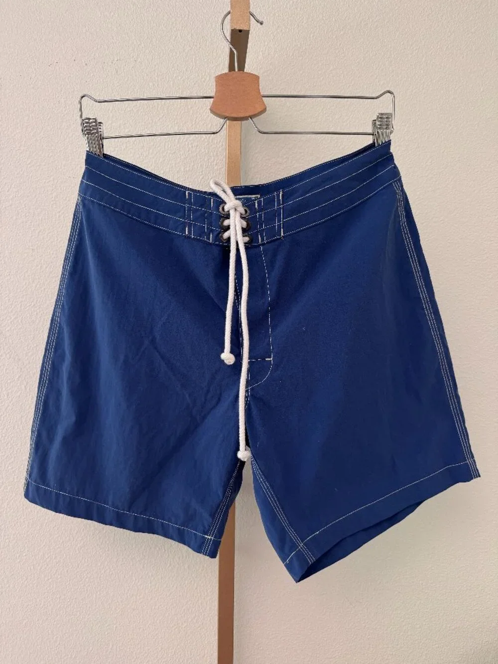 J.Crew Vintage Navy Board Shorts Men’s 30 Lace-Up contrast Stitching 9”
